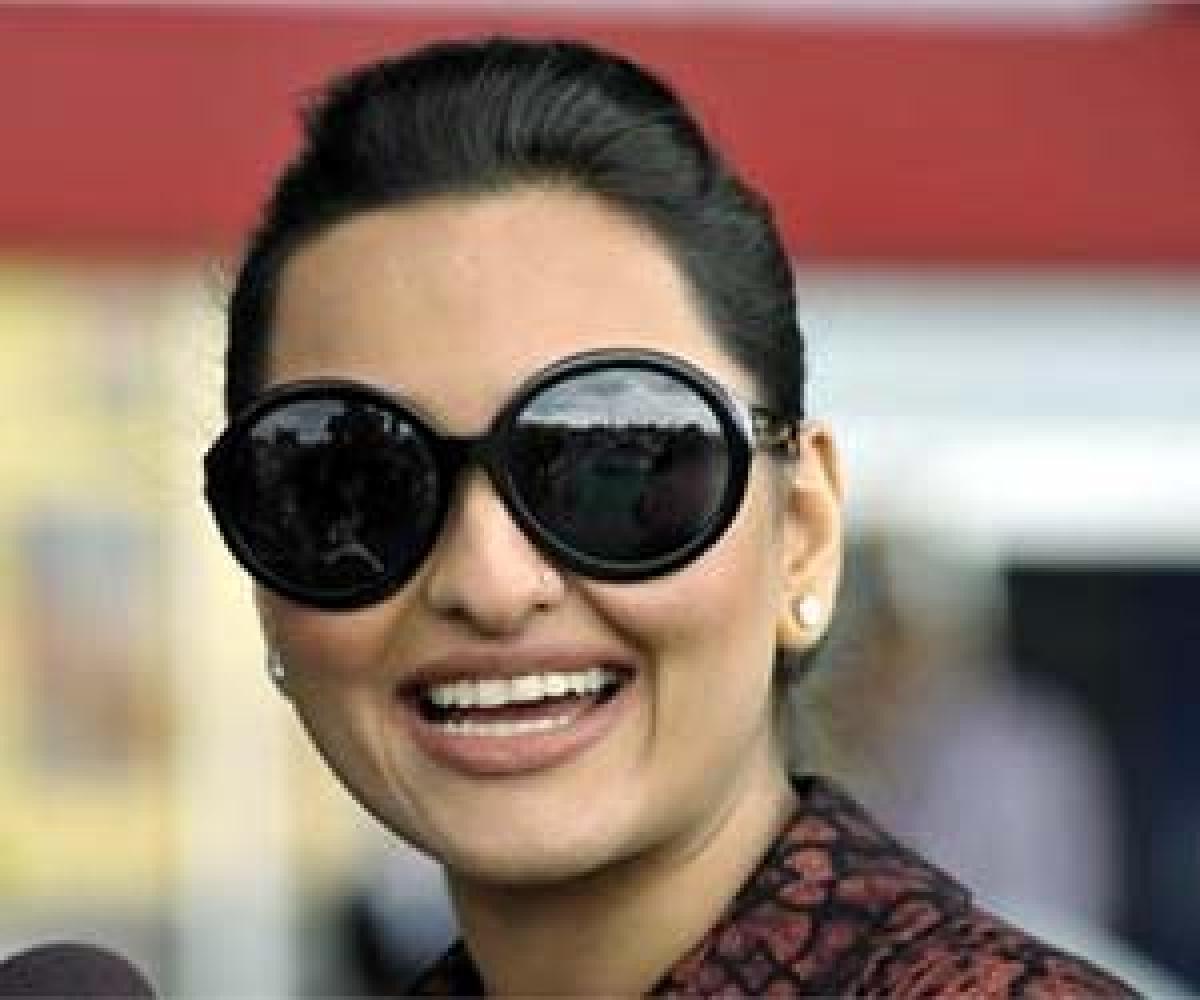 Birthday bumps: Sonakshi Sinha Celebrities wish shotgun girl on Twitter