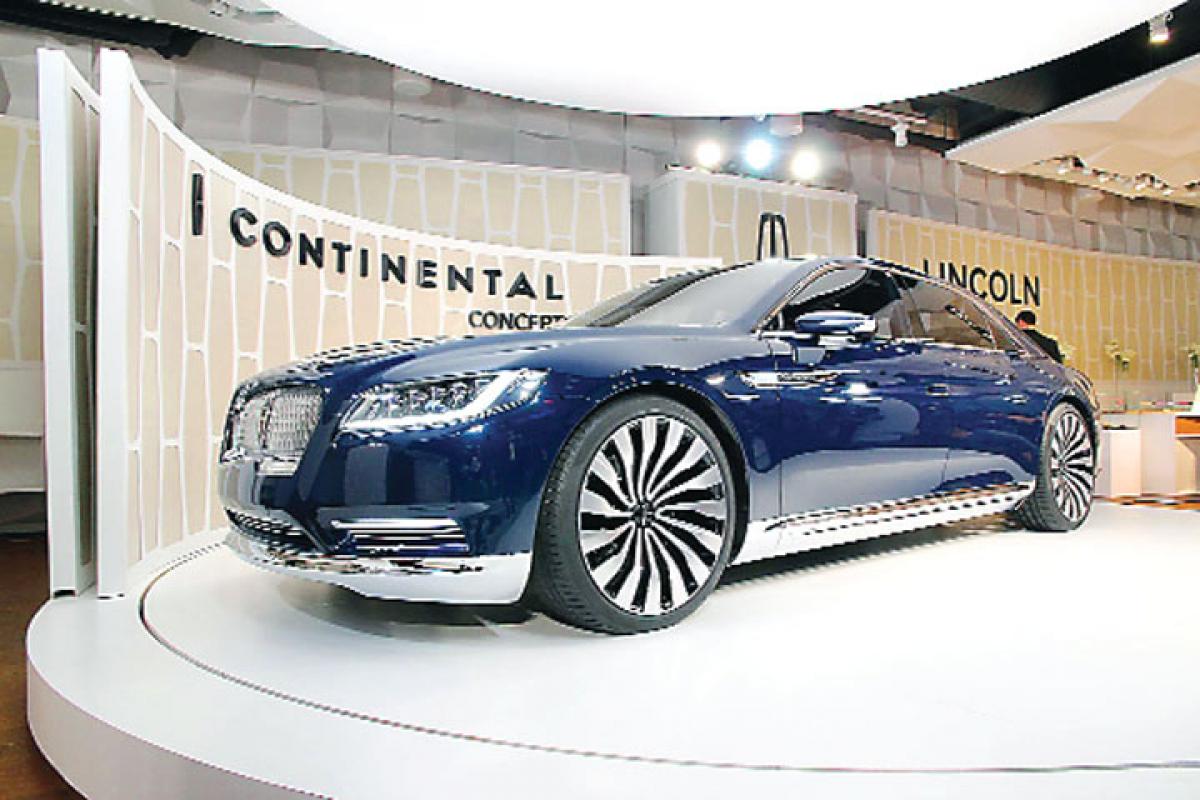 Lincoln Continental dazzles at Detroit motor show