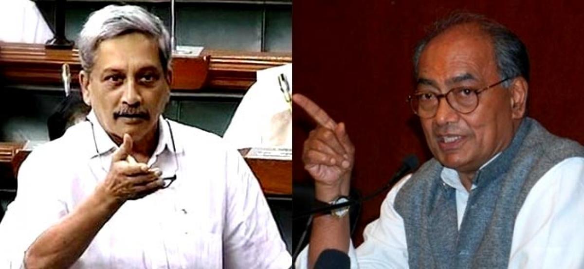 Thank Gadkari for aggressive MLA buying: Digvijaya Singh hits back at Parrikar for thanking him for Goa