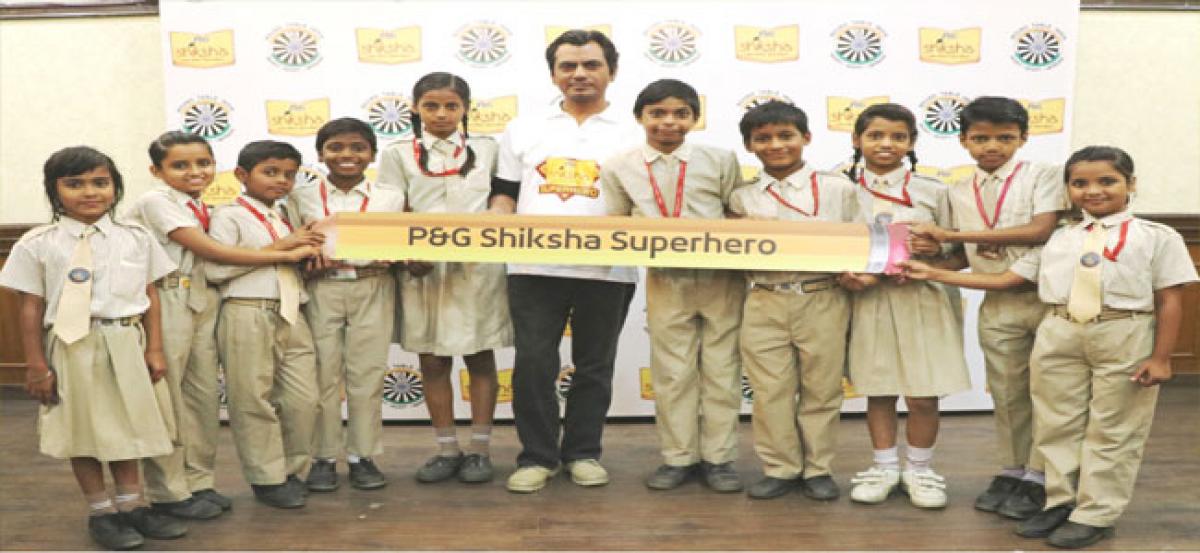 Nawazuddin inspires people to be Shiksha Superheroes