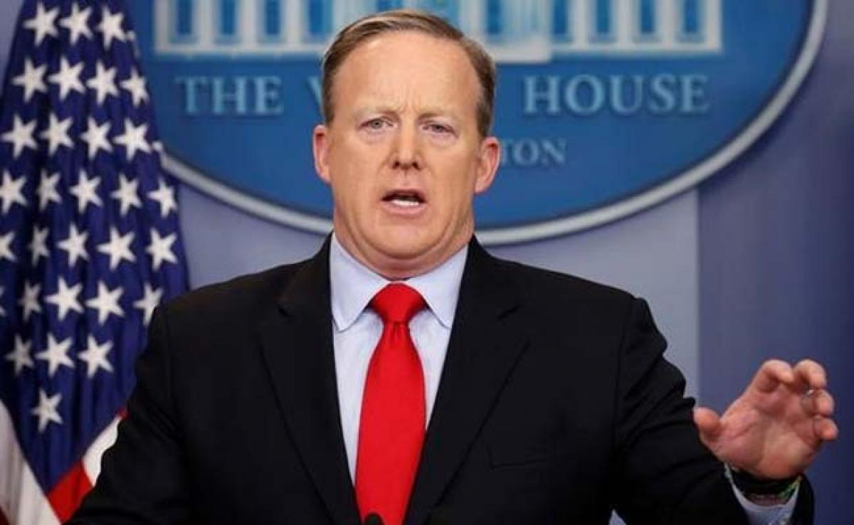 Sean Spicer Apologises For Insensitive Hitler Reference