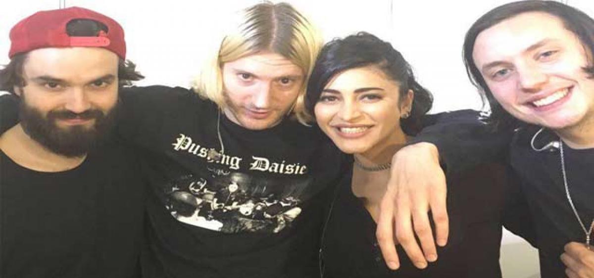 Shruti Haasan rocks with Dinosaur Pile Up