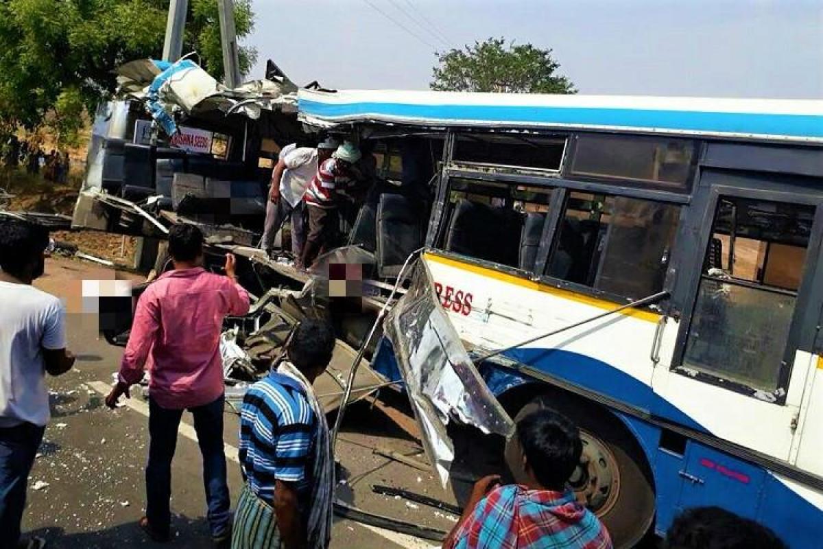 One killed, three critically injured after RTC bus rams into tractor on NH 44