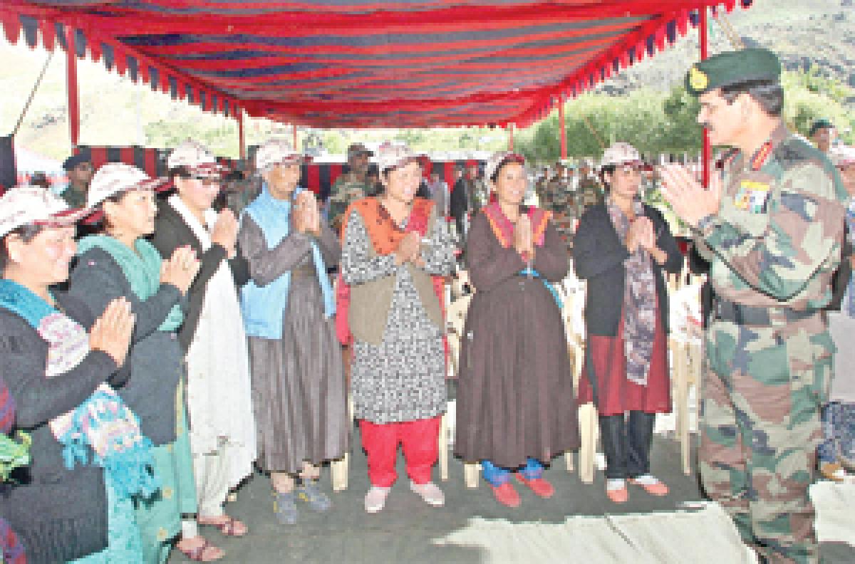 Army chief pays tribute at Kargil war memorial