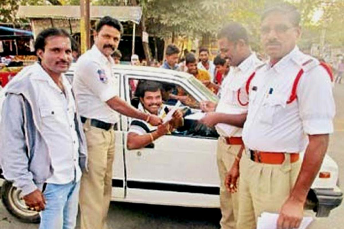 Sampoo slapped with fine for traffic violation in Siddipet