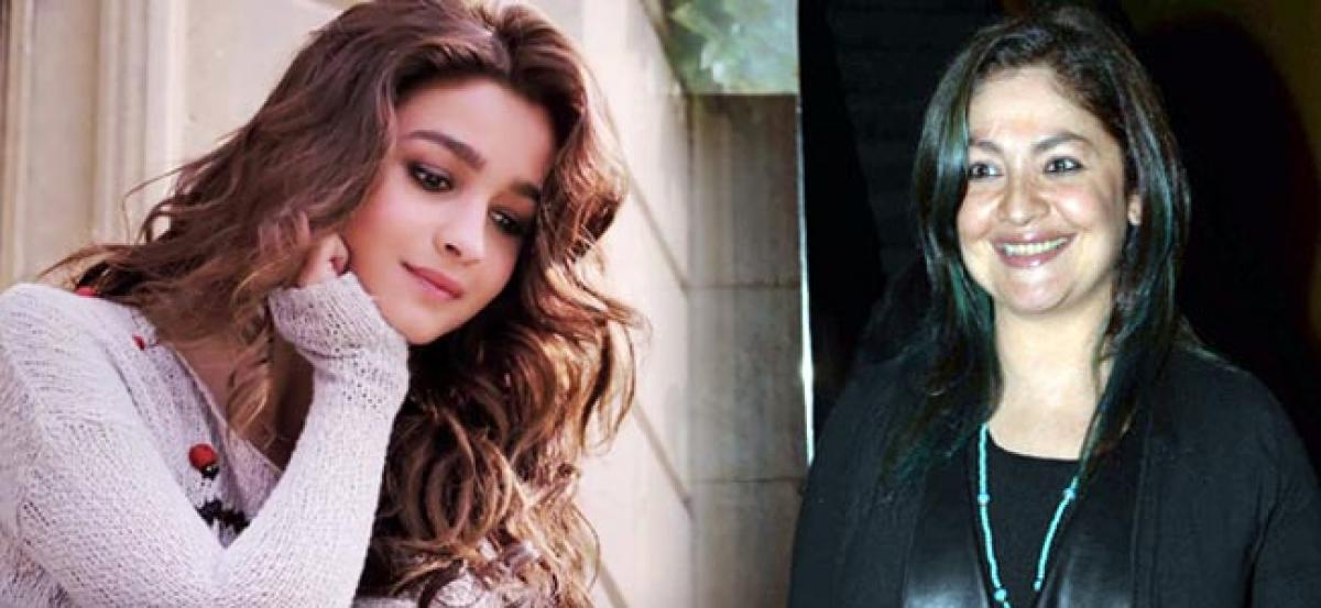 Alia achieved everything on her own: Pooja Bhatt