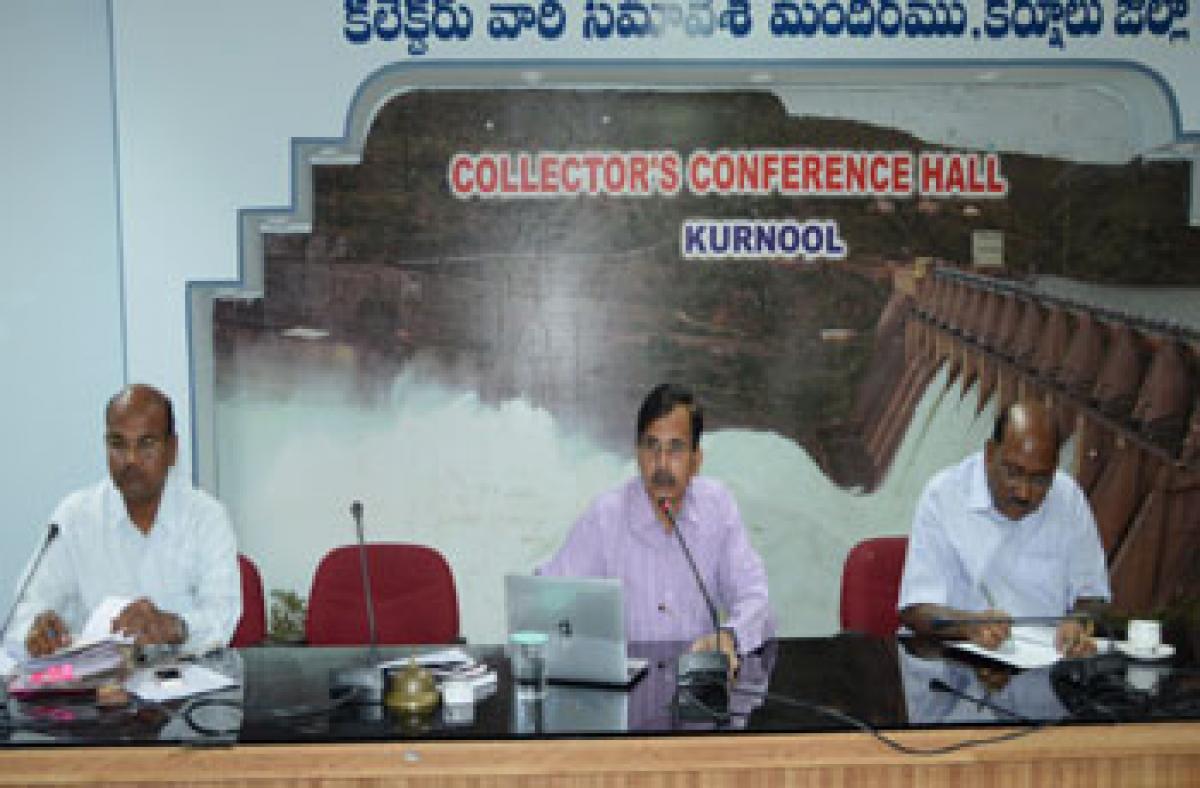 Collector reviews Janmabhoomi works