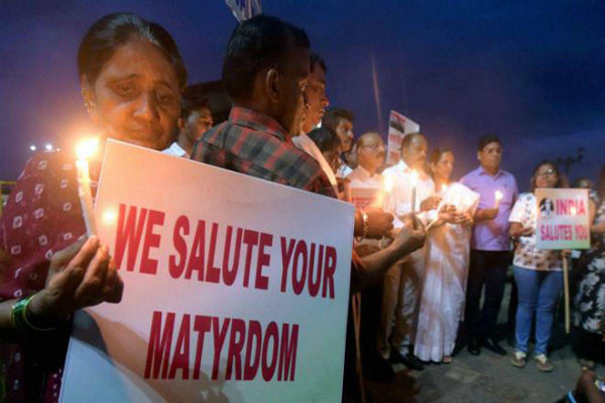 Indian Army Soldier Sandeep thok killed in Uri attack cremated with full military honours 