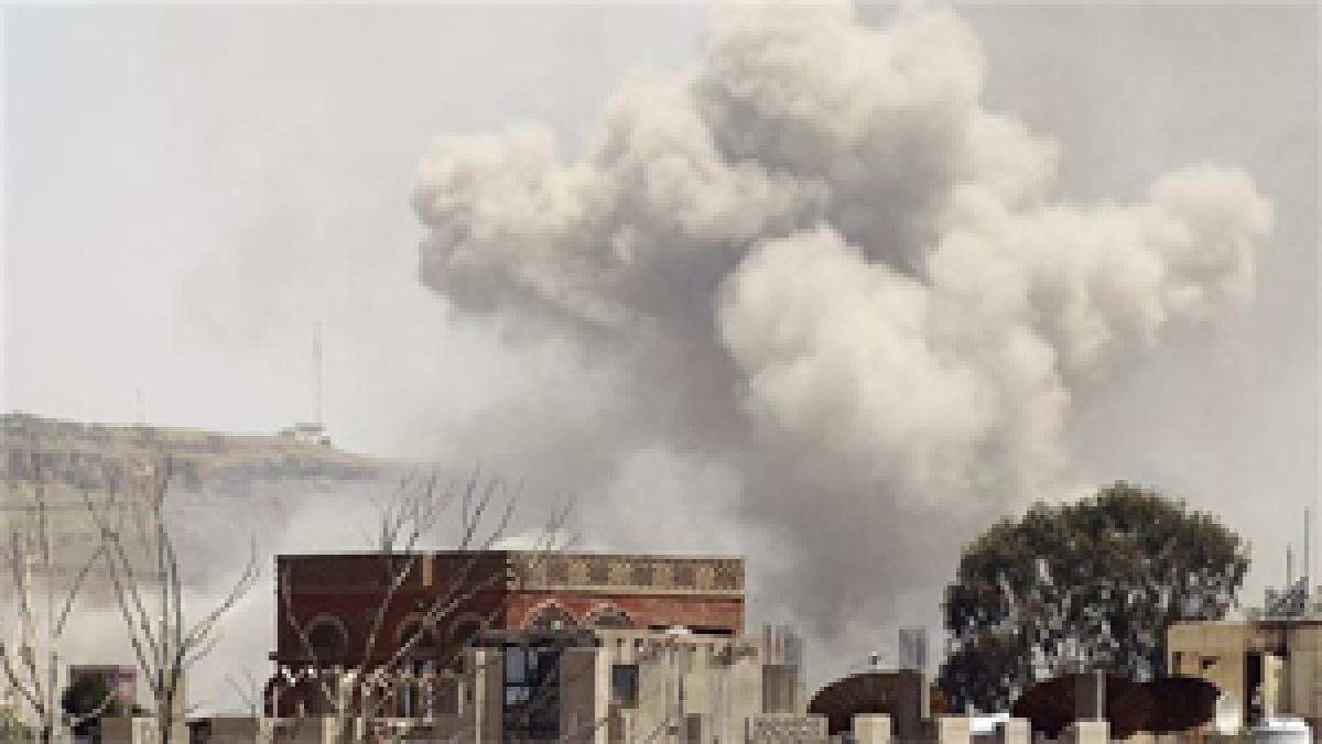 Saudi airstrikes in Yemen kill hundreds