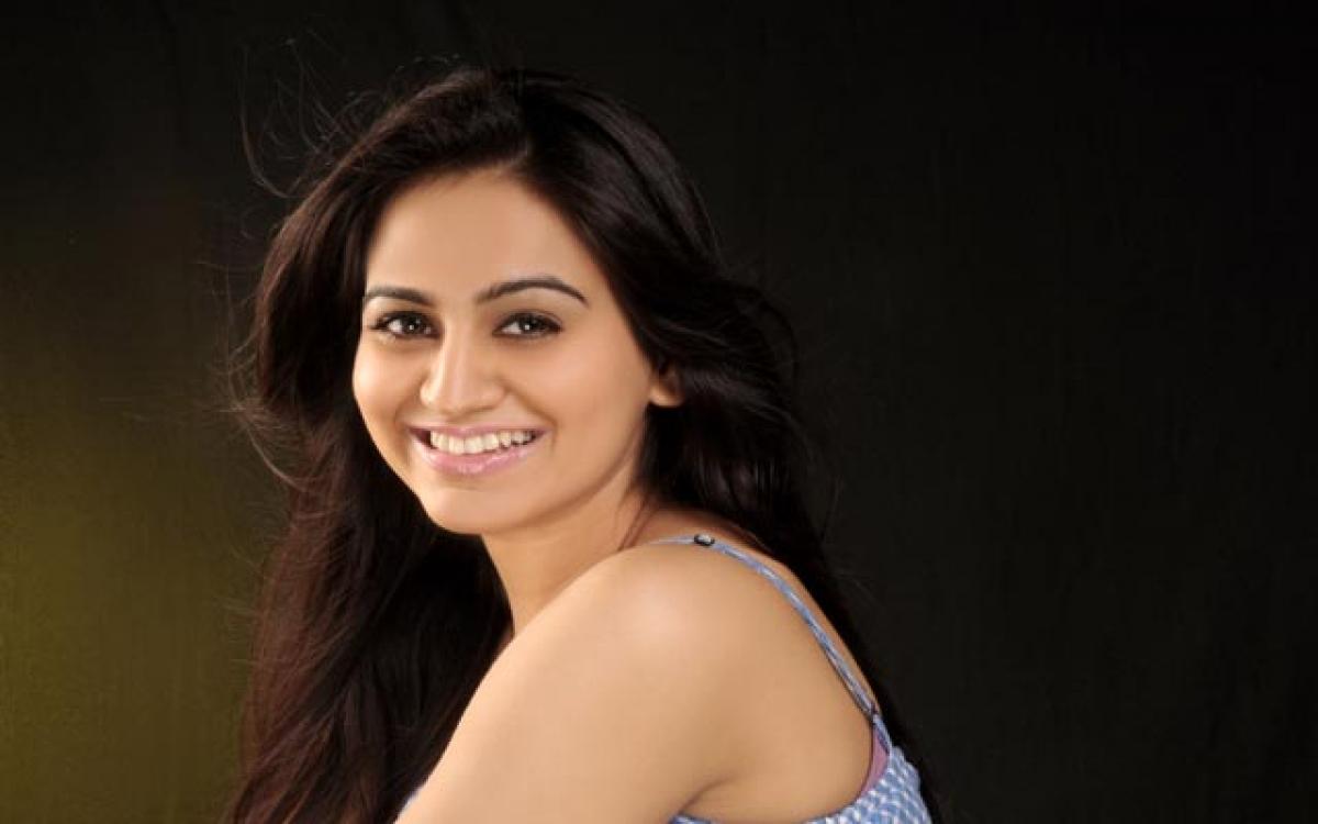 Aksha set for Bollywood debut