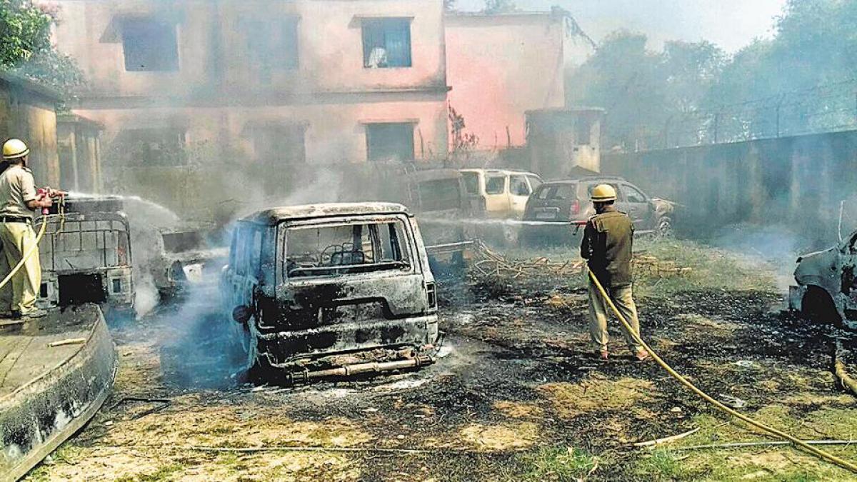 Mob burns down police station in Meghalaya