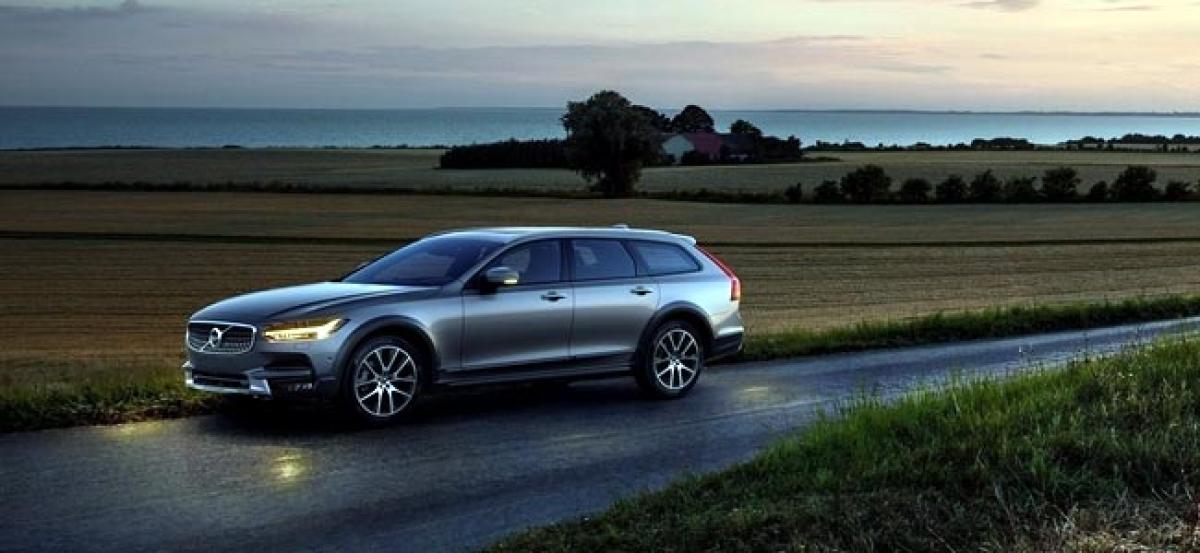 Volvo V90 Cross Country Unveiled; India Launch Likely In 2017