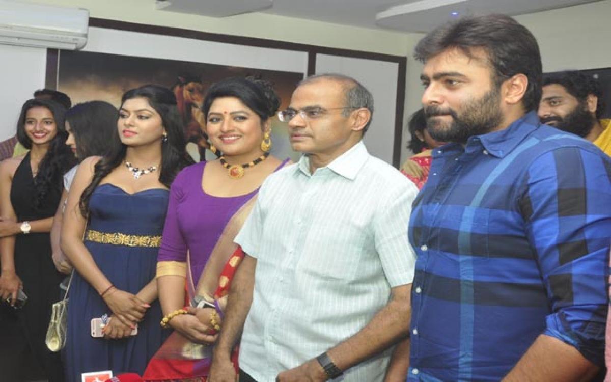 Actor Rohit inaugurates restaurant in city