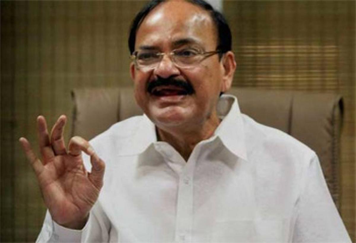 Venkaiah pitches for Digital Seva Kendra for Vizag