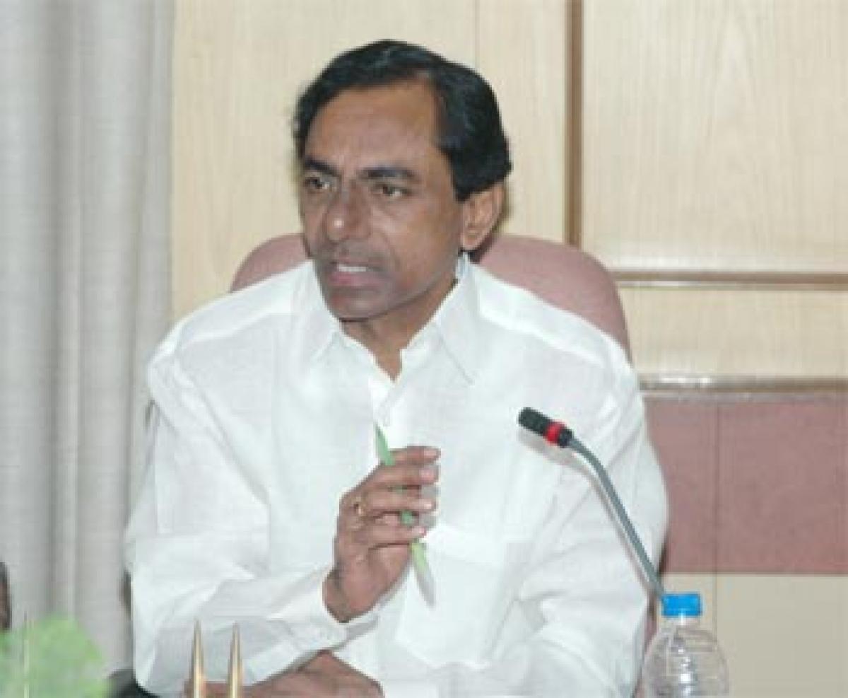 KCR pitches for turning Khammam into Golden Gummam