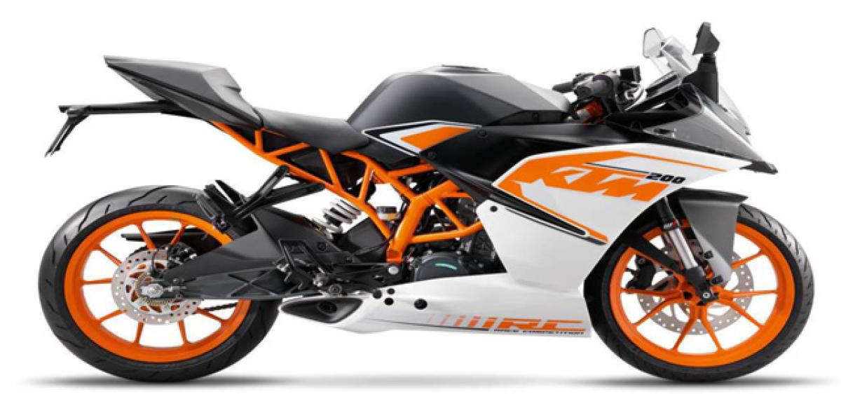2017 KTM RC 200, RC 390 Launched