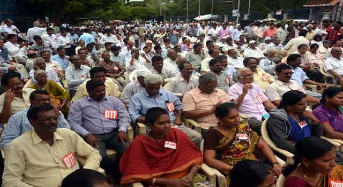 Telangana staff hold massive protest meet