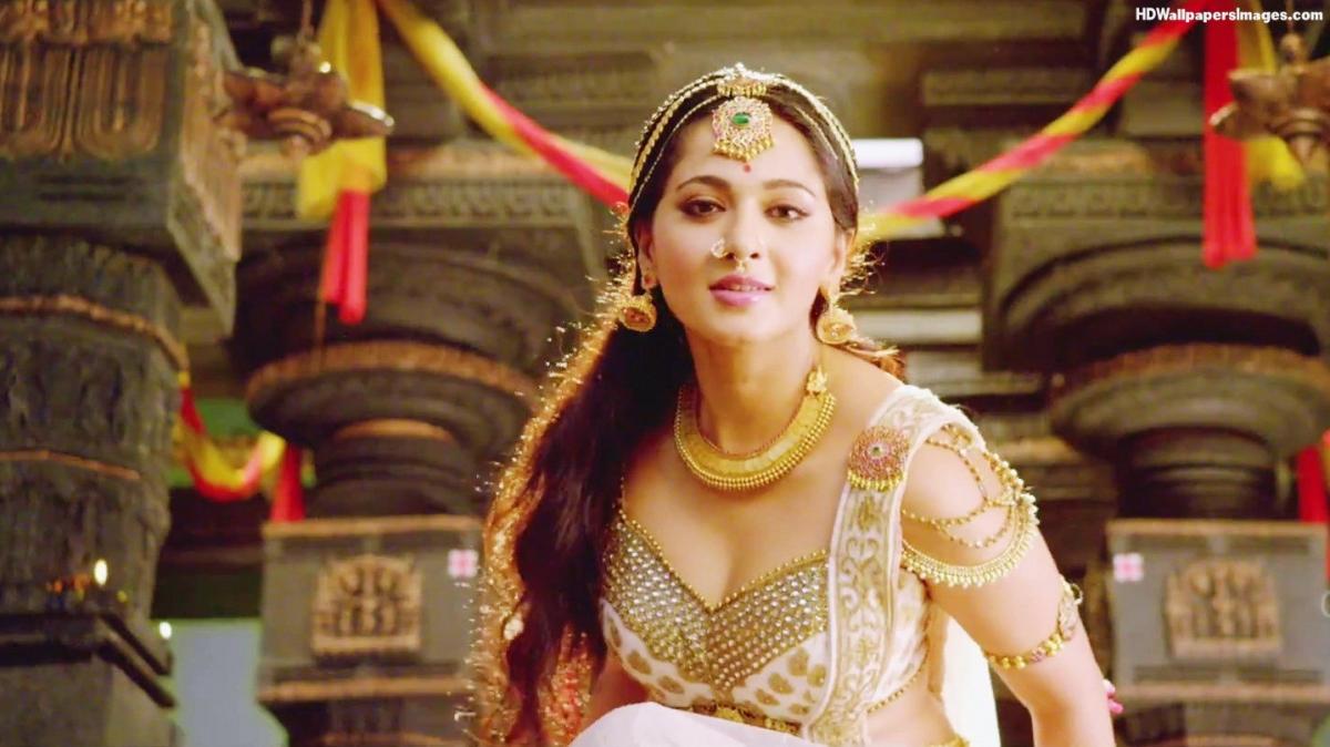 Anushkas Rudhramadevi Hindi rights sold for a fortune