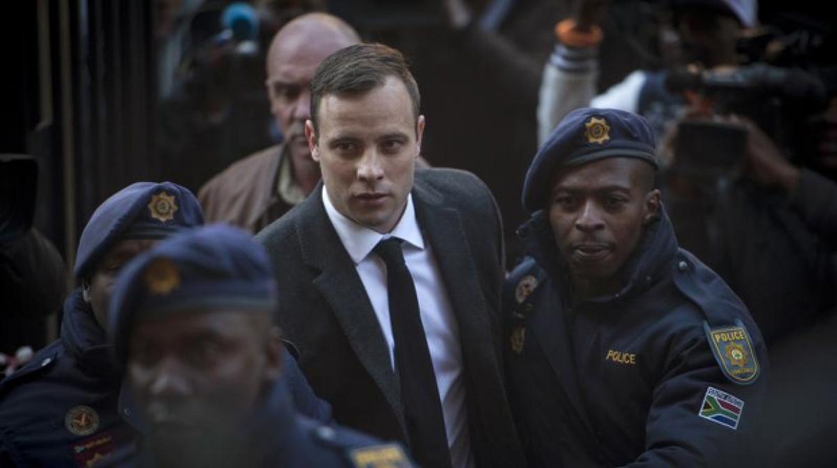 Bladerunner Oscar Pistorius gets 6 years in jail for Reevas murder