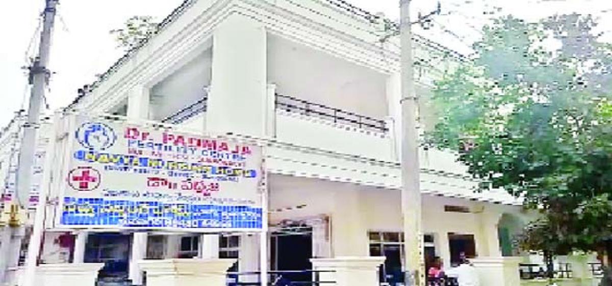 IT sleuths raid Padmaja Fertility Centre