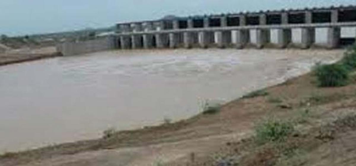 Telangana Govt to ensure bank fund flow to irrigation projects