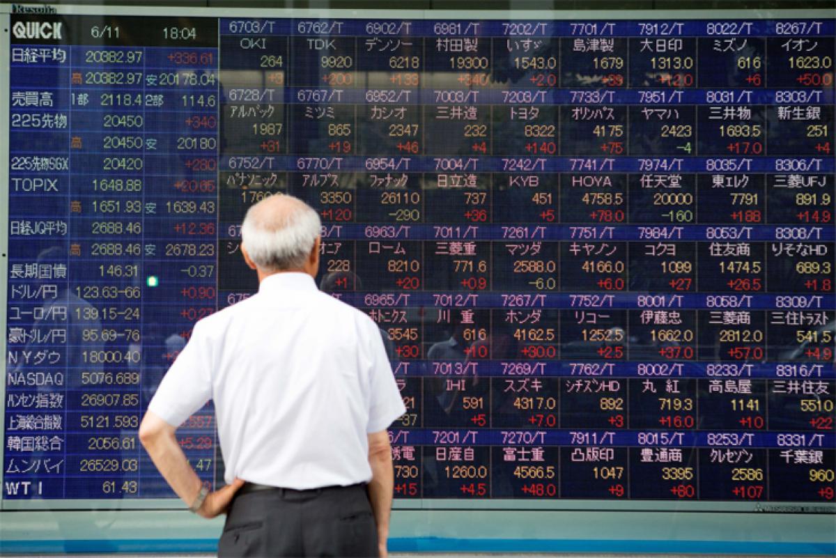 Tokyo shares end lower