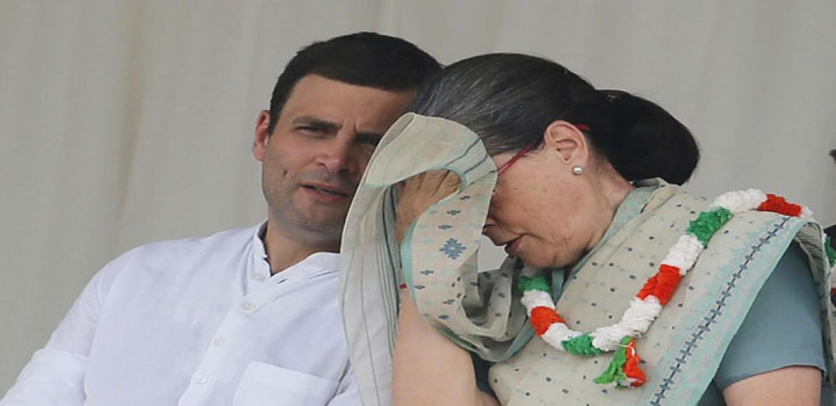 Sonia, Rahul told to appear in court