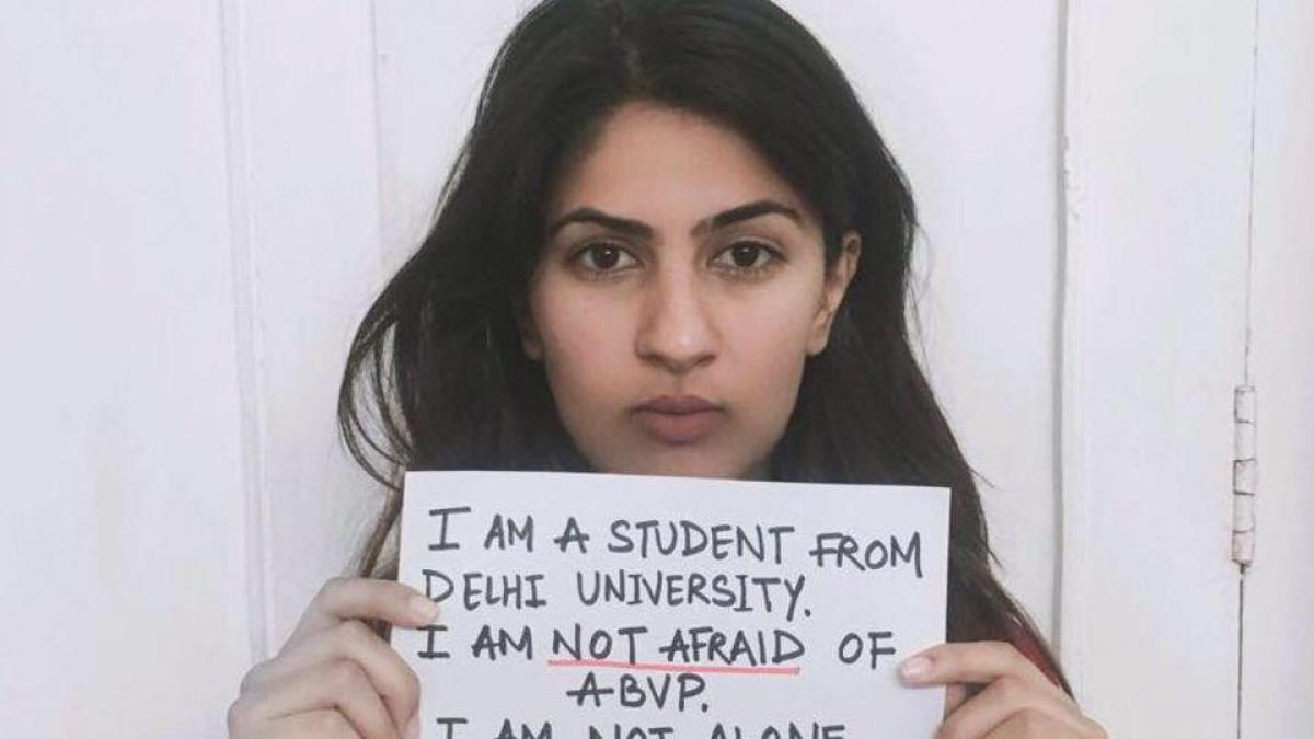 FIR filed on rape threats to DU student