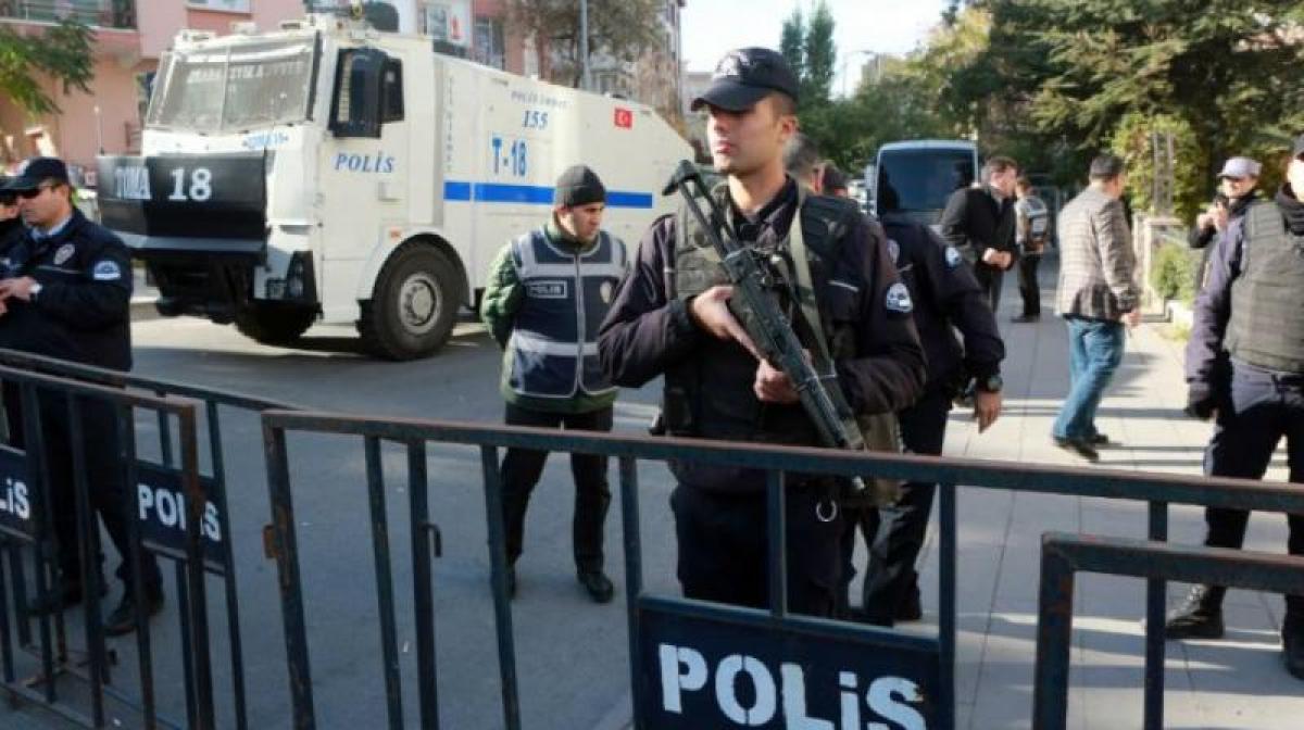 Turkey detains more than 1,500 over alleged militant links