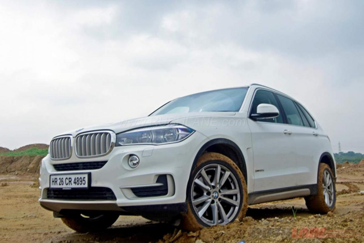 BMW X5 (F15) Photos and Specs. Photo: X5 (F15) BMW model and 26 perfect  photos of BMW X5 (F15)