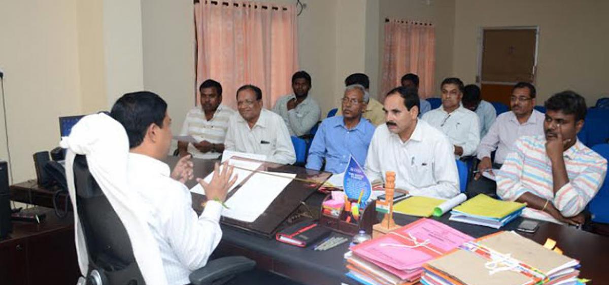 Contractors told to speed up Mission Bhagiratha works in Suryapet