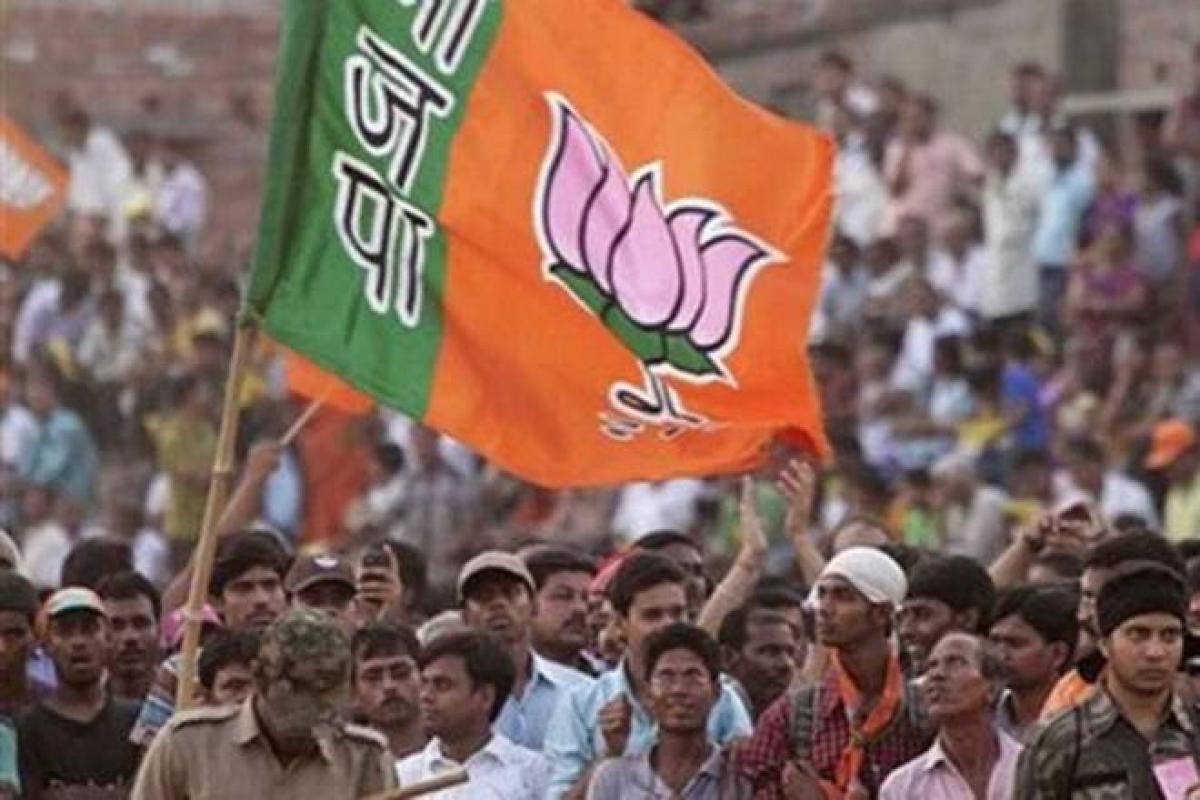 UP Assembly polls: Celebrations break out at BJP office, silence at SP office