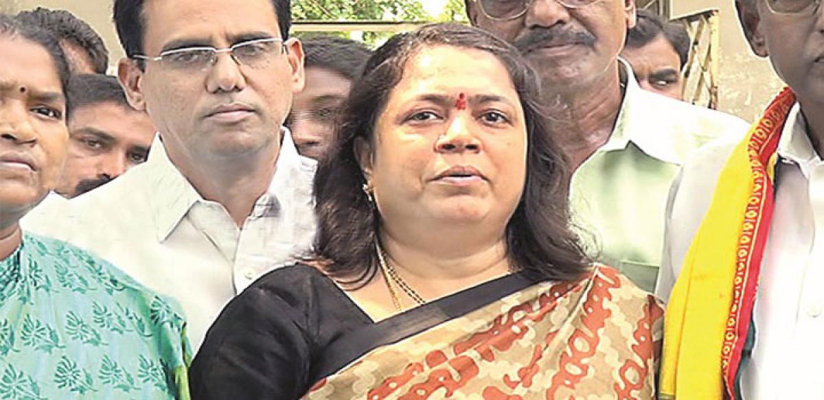 Sudharani to join TRS