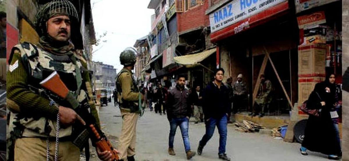 10-day curfew cripples life amid media lockdown in Kashmir