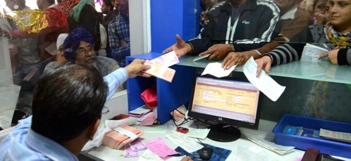 Jammu and Kashmir: No more cash transactions in 40 bank branches