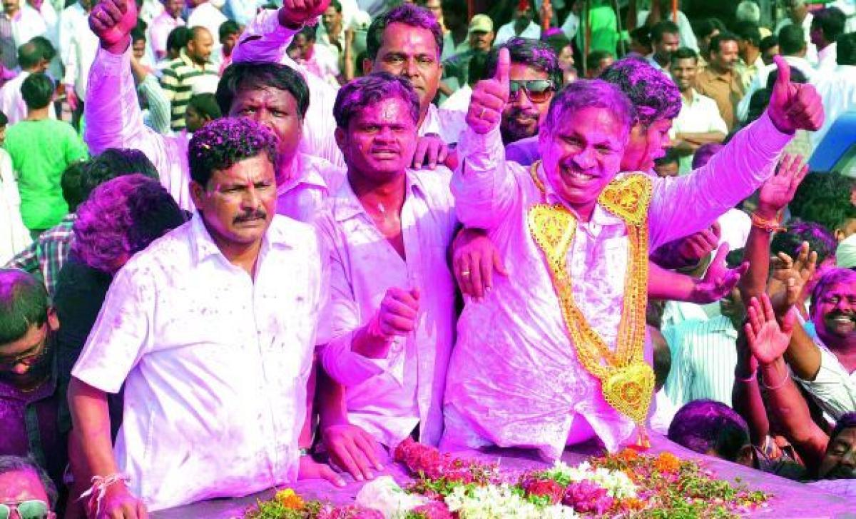 Celebrations in TRS over Warangal bypoll win