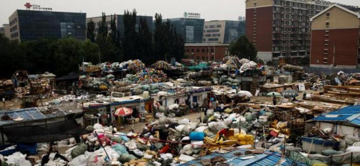 Beijings scrap collectors swept up in latest crackdown on migrants