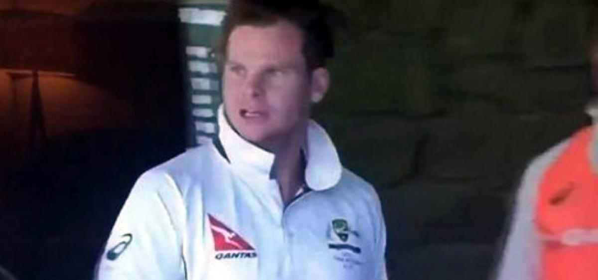 Watch:Steve Smith abusing Murali Vijay in India v Aus four test match