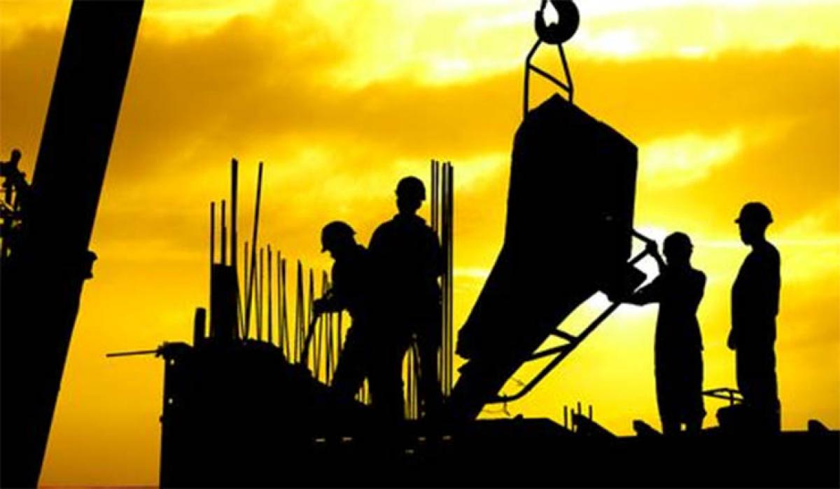 Indian construction workers in Oman working without pay
