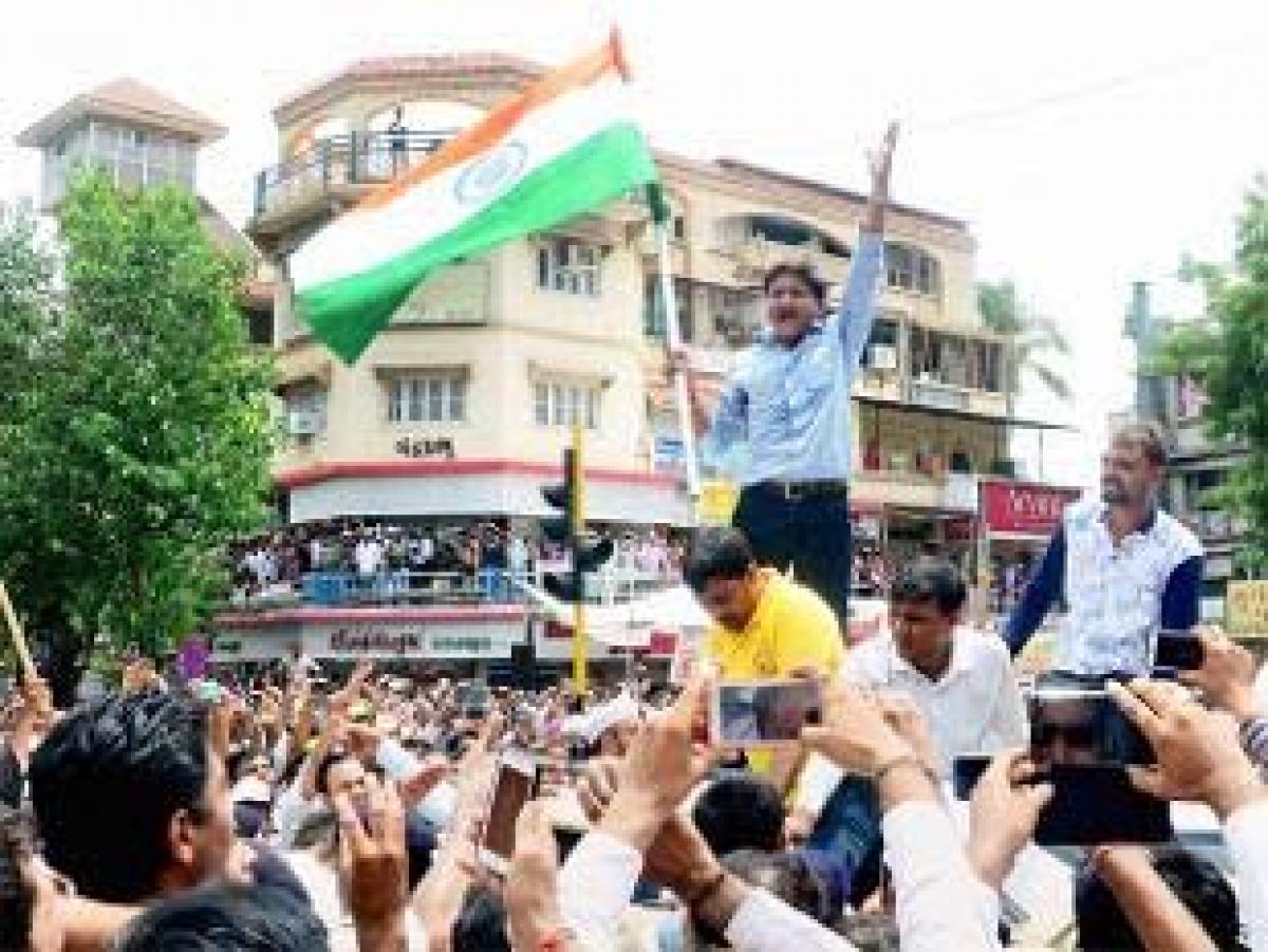 Gujarat tense as Hardik Patel calls for state bandh