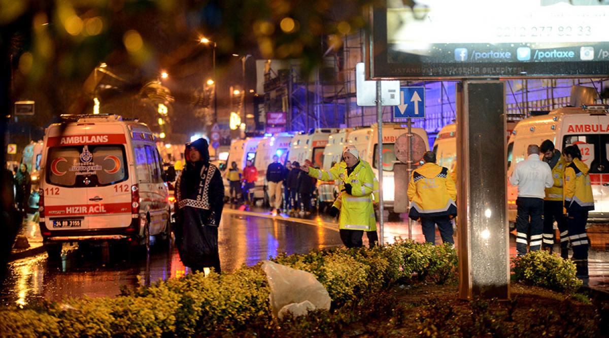 35 dead, 40 wounded as Santa Claus attacks Istanbul club