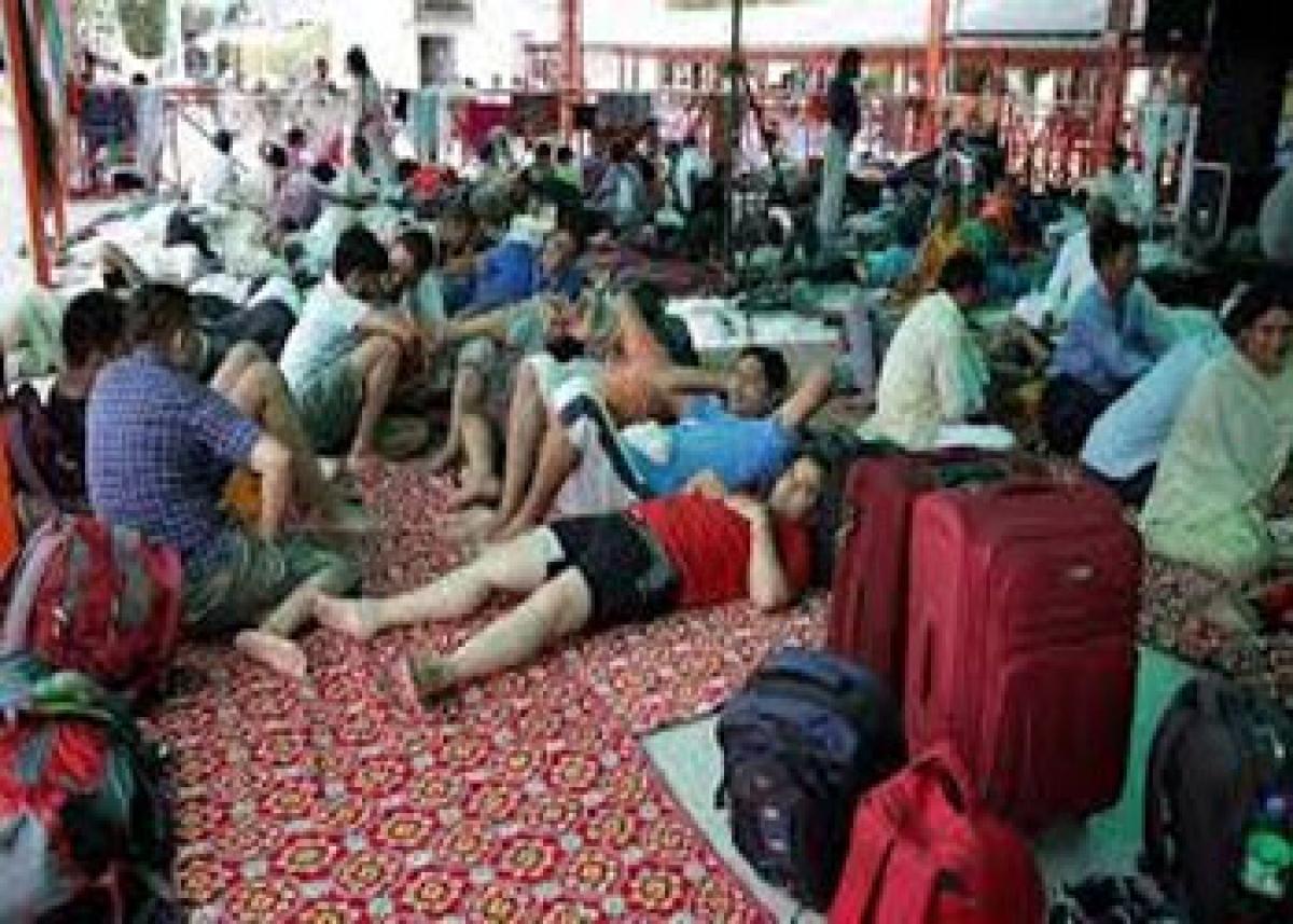 200 pilgrims from State stranded in J&K.