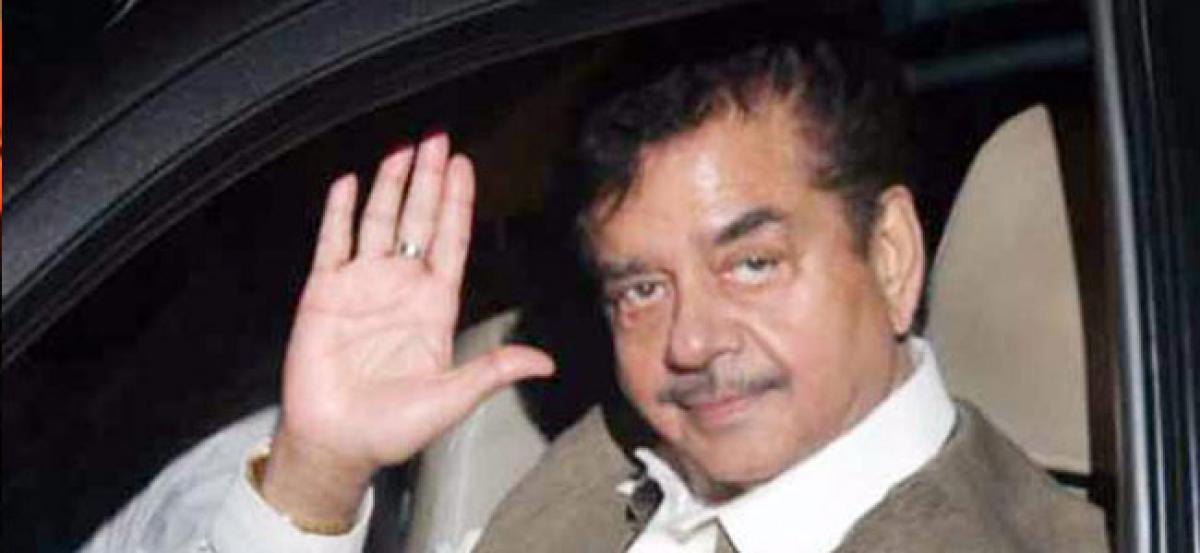 Shatrugan Sinha asks Nitish Kumar and Lalu Yadav to resolve differences for benefit of Bihar