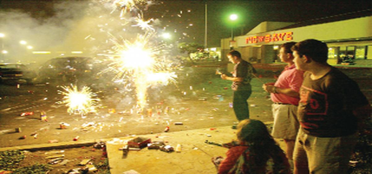 Dos and don’ts while bursting crackers