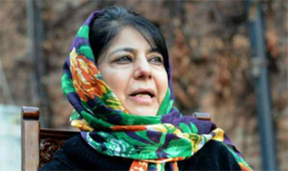 What will Mehbooba discuss with Rajnath Singh today?