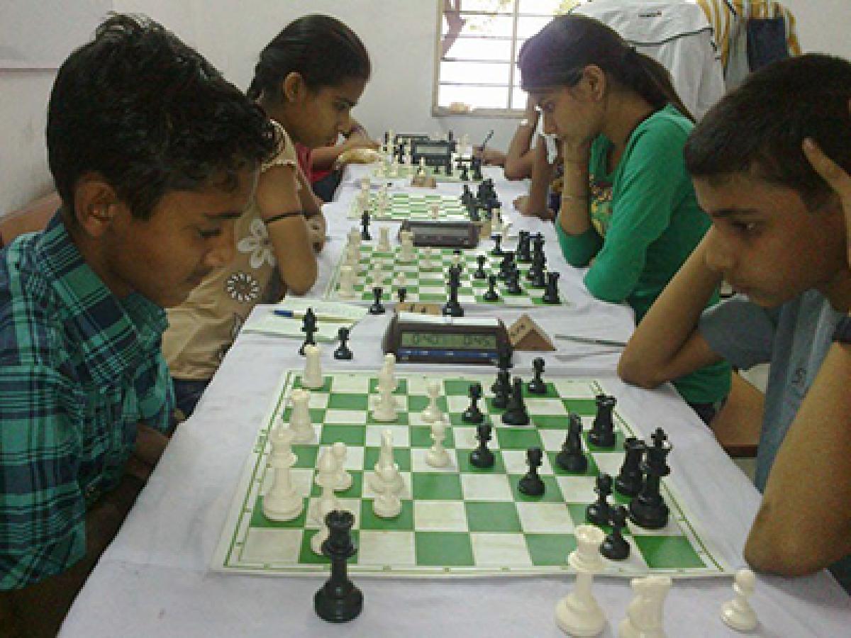 3 students selected for statelevel chess tourney