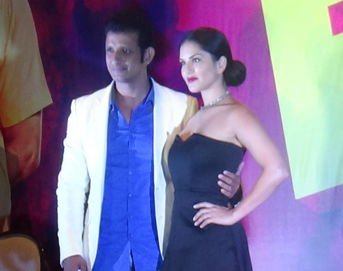 Sunny Leone & Sharman Joshi make Sizzling appearance in First song of Upcoming Film FUDDU