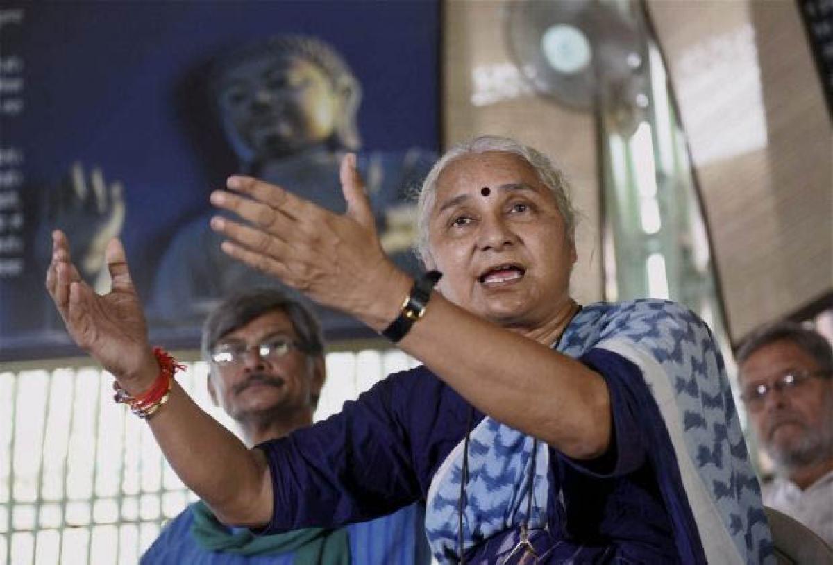 Medha Patkar arrested along with associates in Allahabad