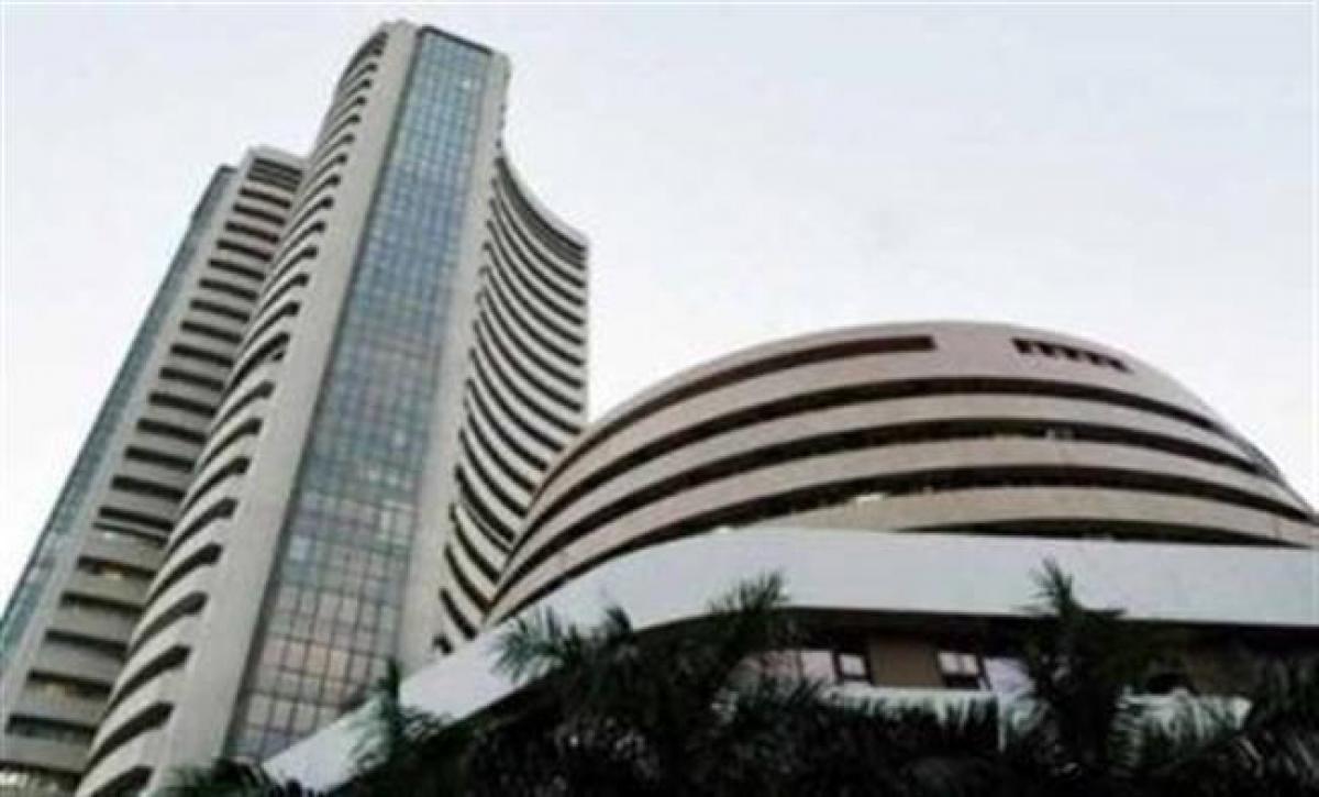 Key Indian equity indices trade lower during early session