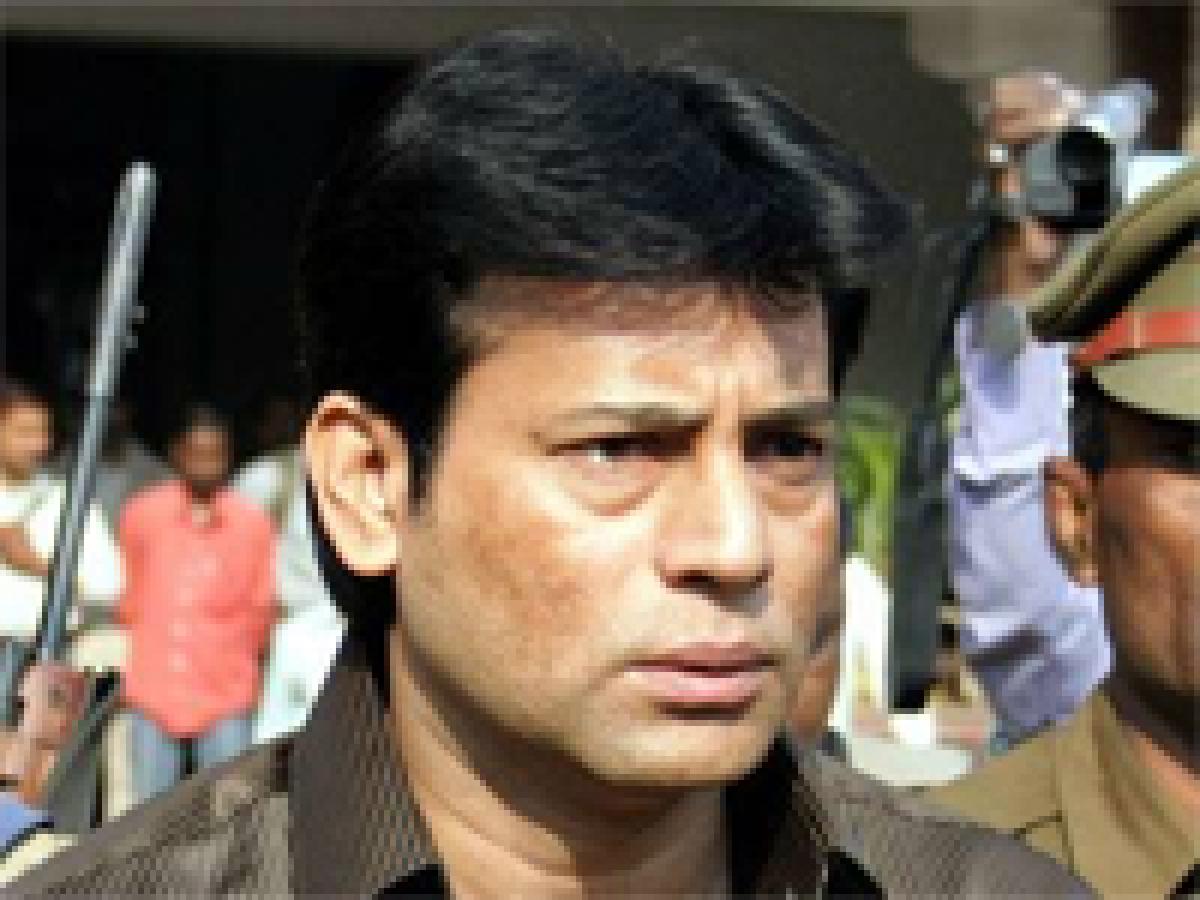 Abu Salem denies giving weapons to Sanjay Dutt in 1993 riots